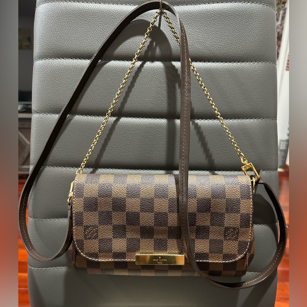LOUIS VUITTON favorite PM